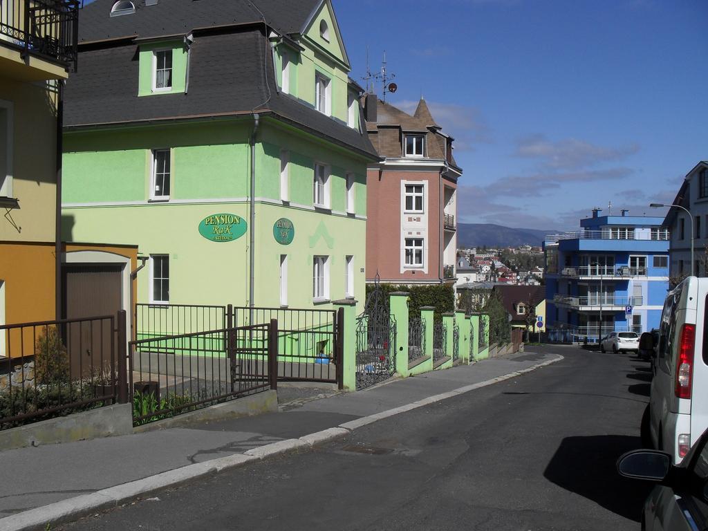 Pension Rak Karlovy Vary Eksteriør bilde